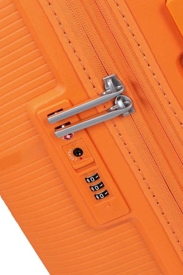 AMERICAN TOURISTER STARVIBE SPINNER EXP TSA-67CM