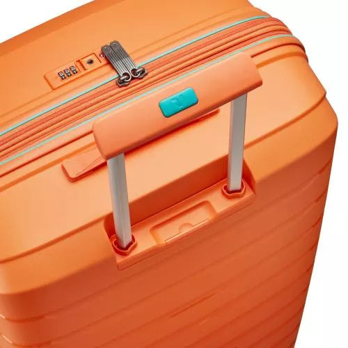 Roncato B-FLYING Medium Expandable Spinner Luggage