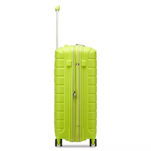 Roncato B-FLYING Medium Expandable Spinner Luggage