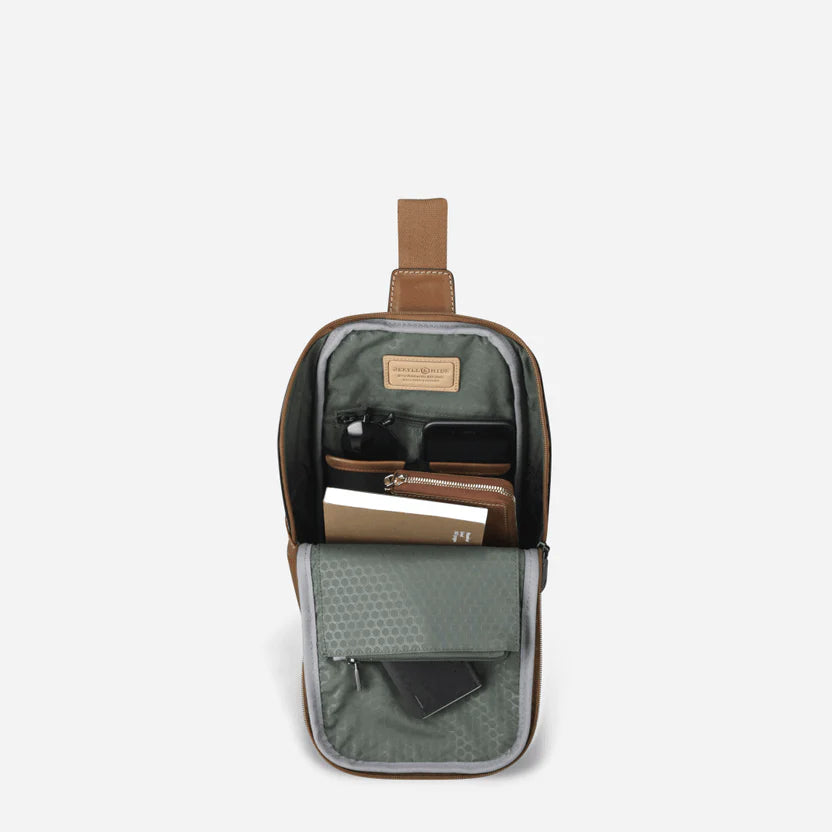JEKYLL & HIDE MONTANA SINGLE STRAP BACKPACK