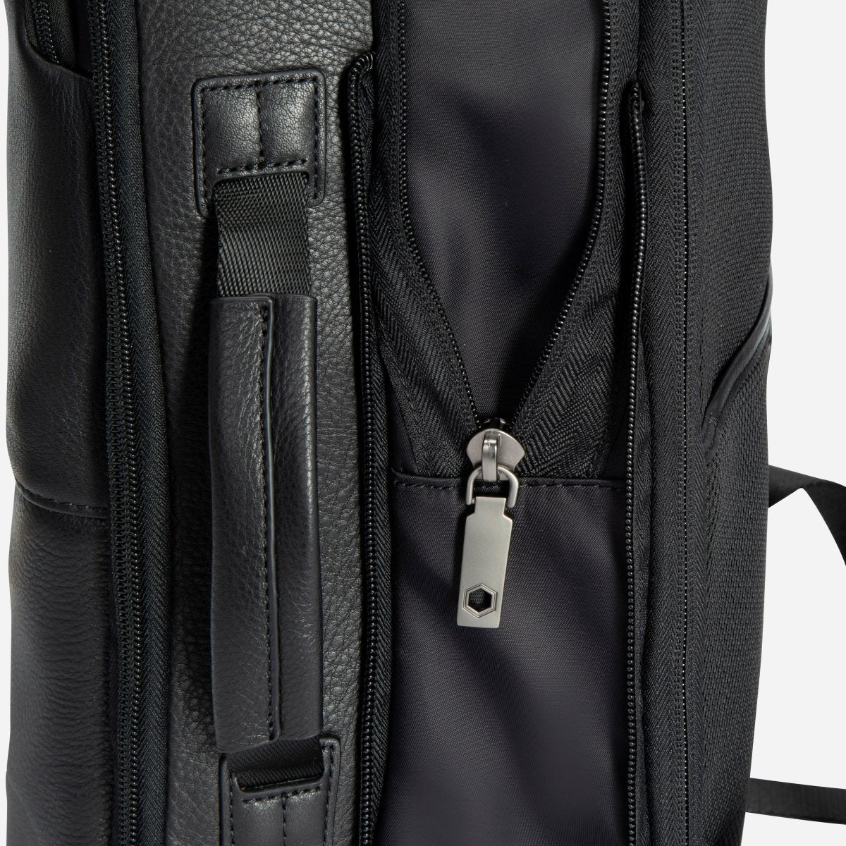 JEKYLL & HIDE EXPANDER BACKPACK