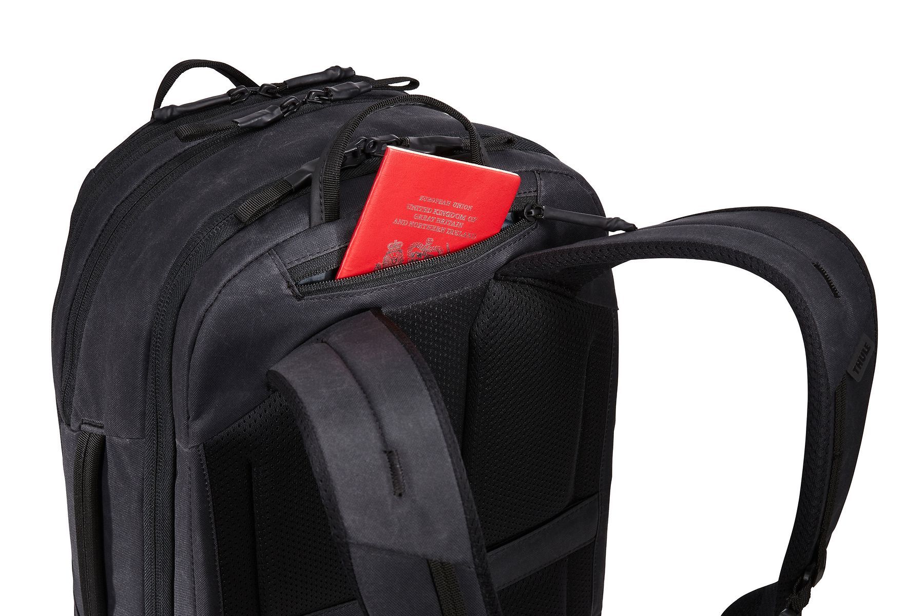 thule aion 28l blk 3